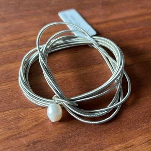 Elastic Guitar Strap Pearl Charmed Bracelet